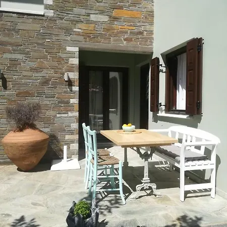 Casa de Férias Almira Kálamos